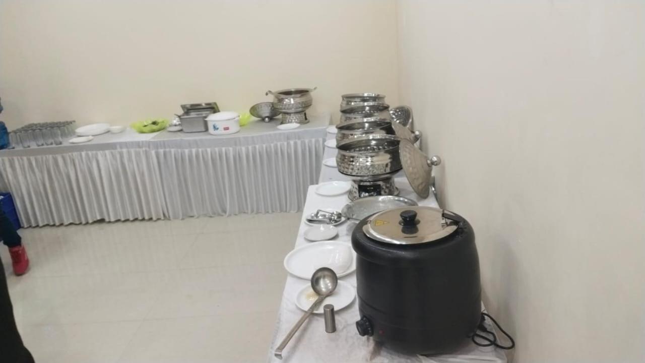 Shourya Hotel And Banquet Noida Zewnętrze zdjęcie